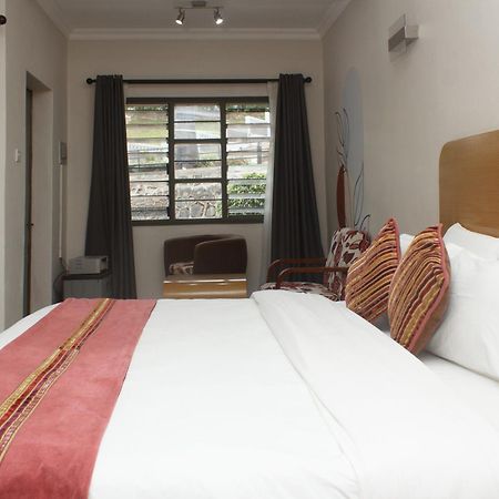 Cedar Place Limited Blantyre Dış mekan fotoğraf