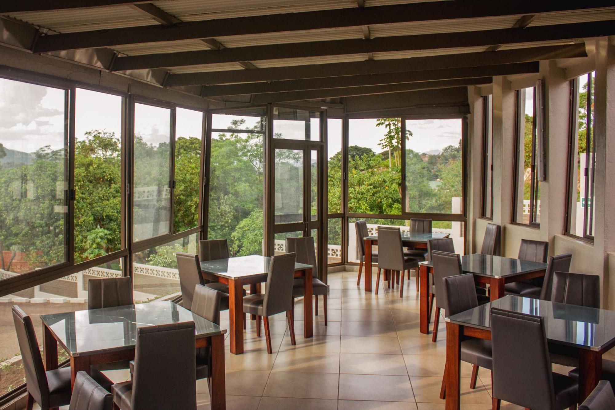 Cedar Place Limited Blantyre Dış mekan fotoğraf